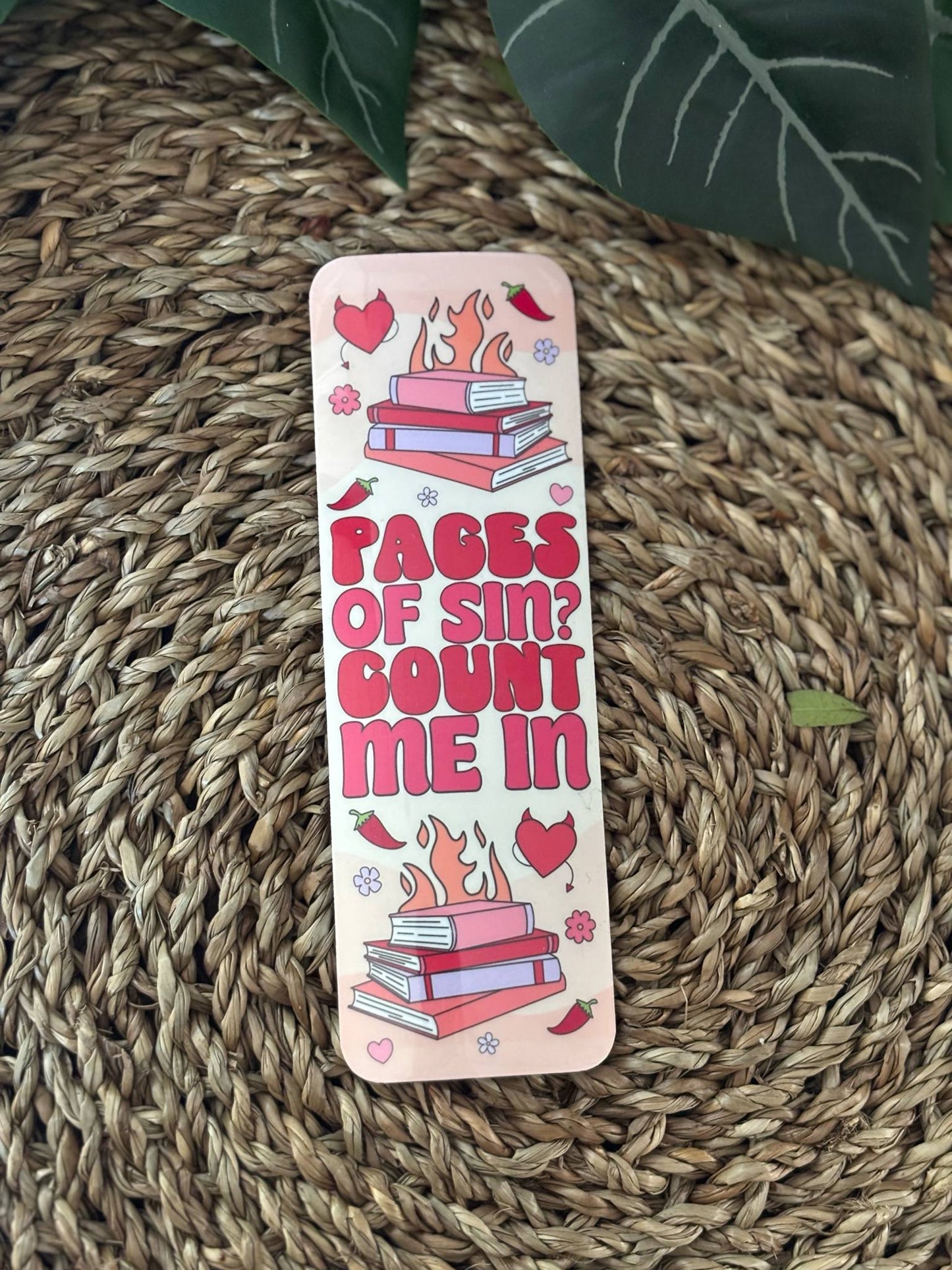 Pages of sin? Count me in Bokmerke