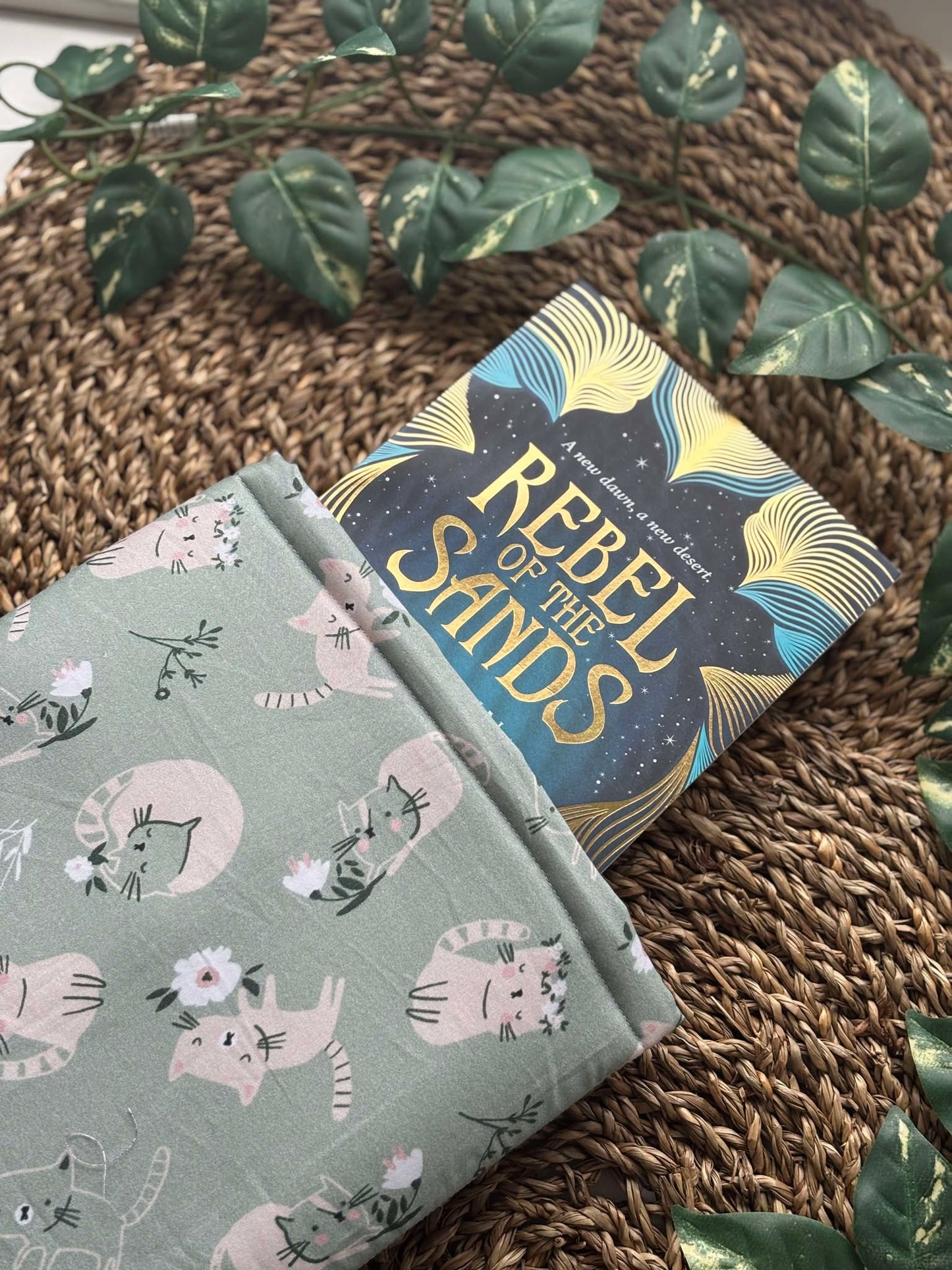 Kitties Booksleeve (Limited Edition)