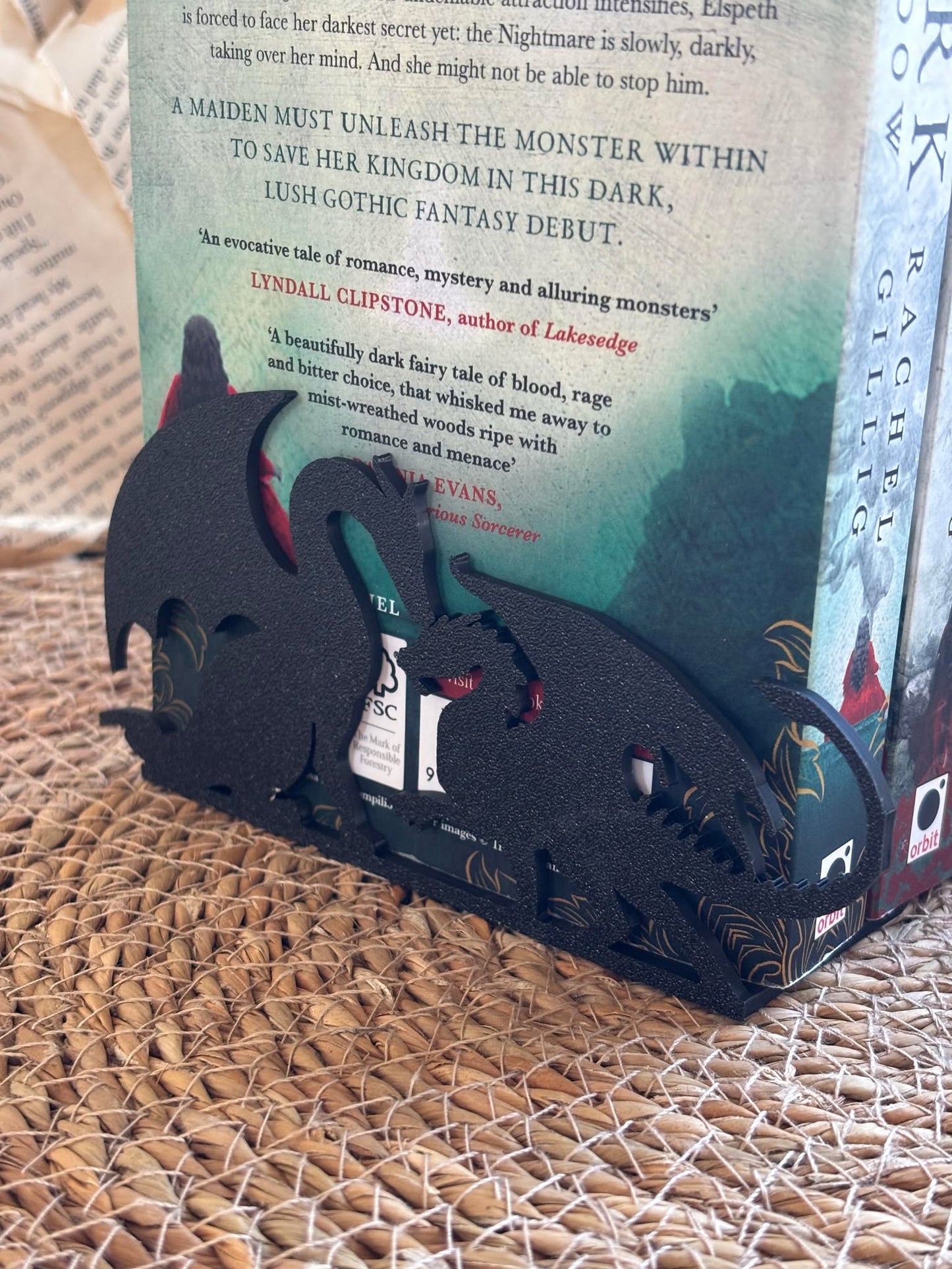 Bokstøtte - Love Dragons