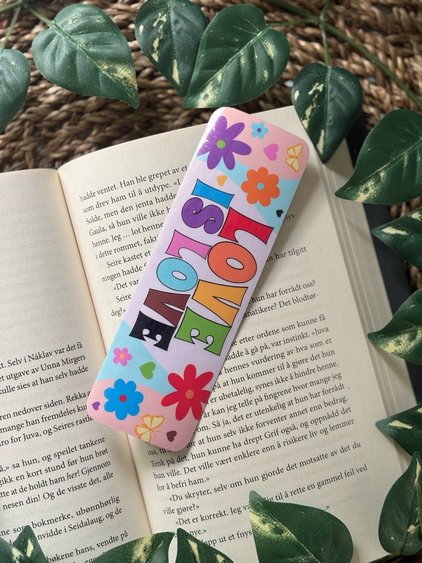 Love is Love Bokmerke