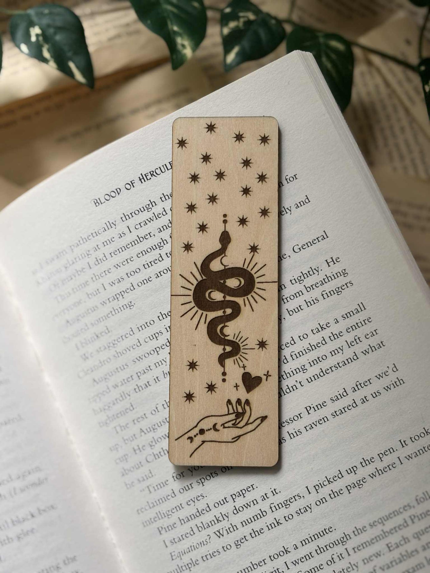 Witchy Vibes - Bokmerke i tre