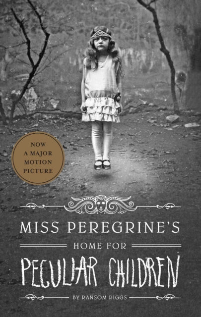Miss Peregrine's Home for Peculiar Children - Ransom Riggs (Pre-Loved)