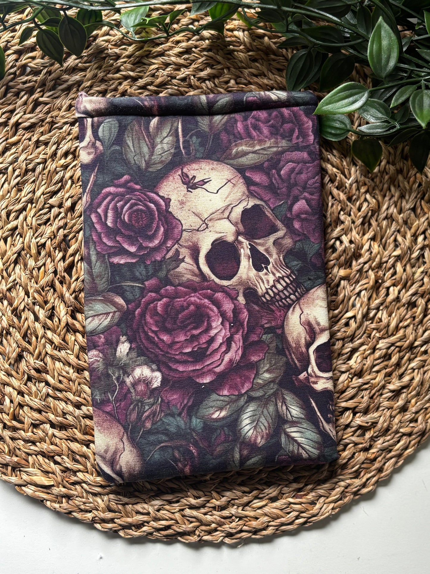 Purple Rose Skull Kindle sleeve (Limited Edition)