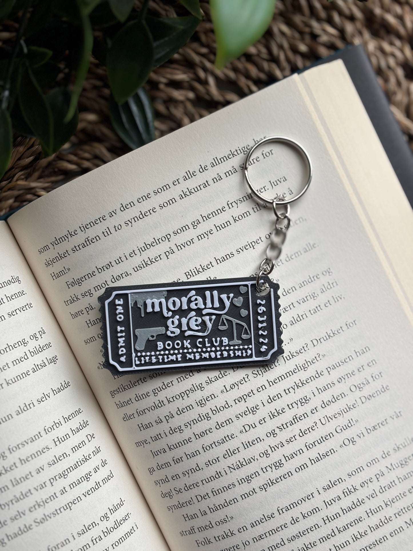 Morally Grey Ticket Nøkkelring