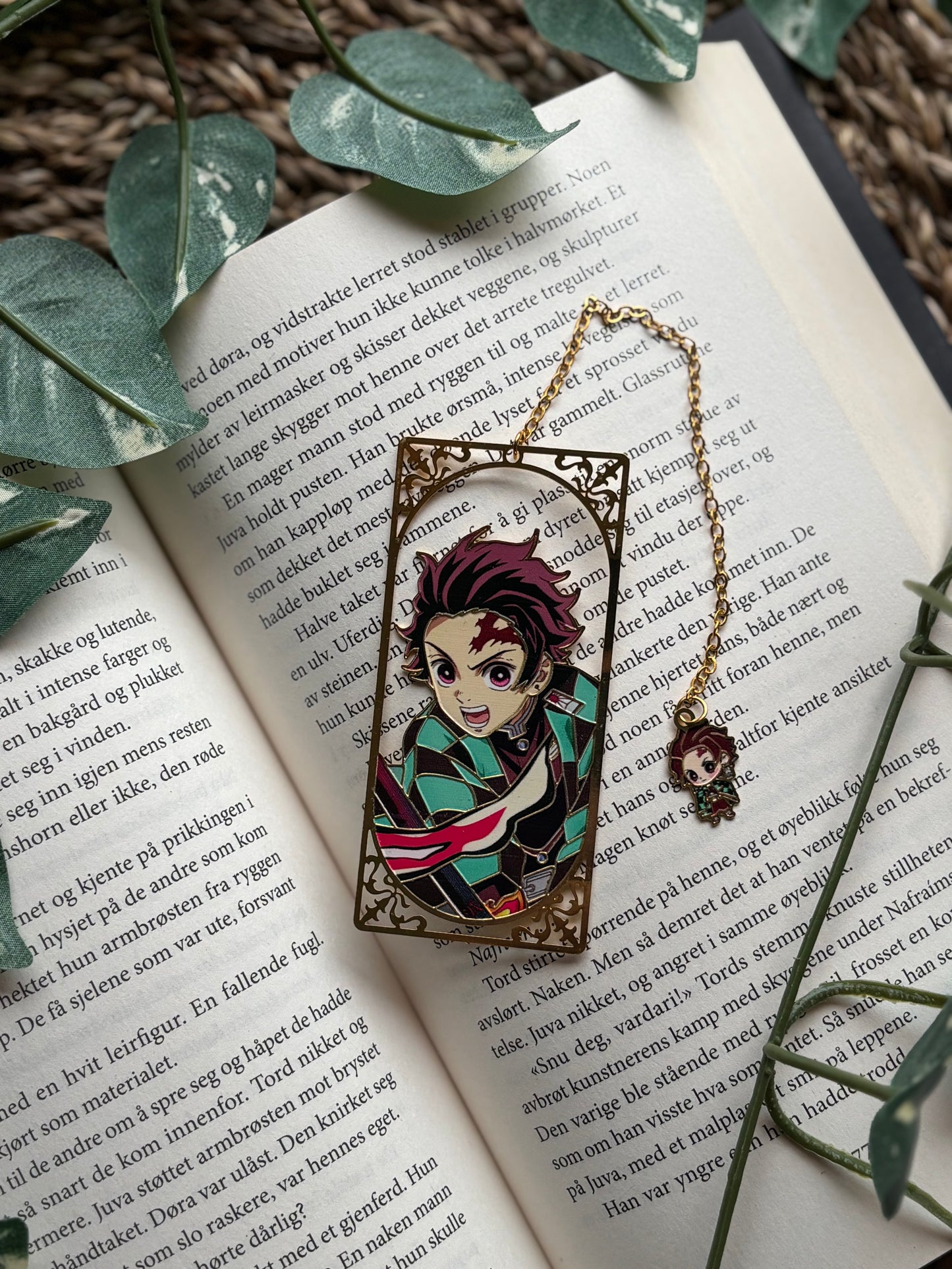 Demon Slayer Bokmerke i messing