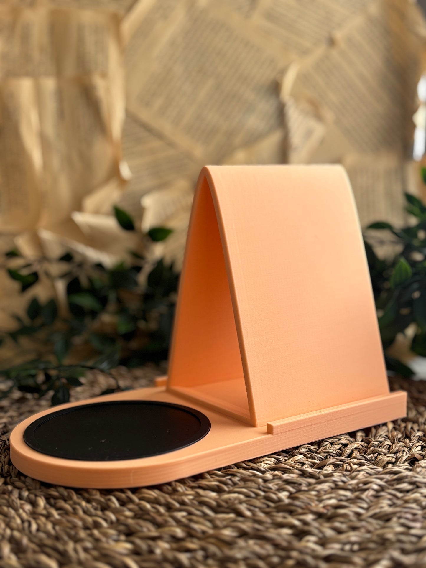 Bok-, kopp- og kindleholder