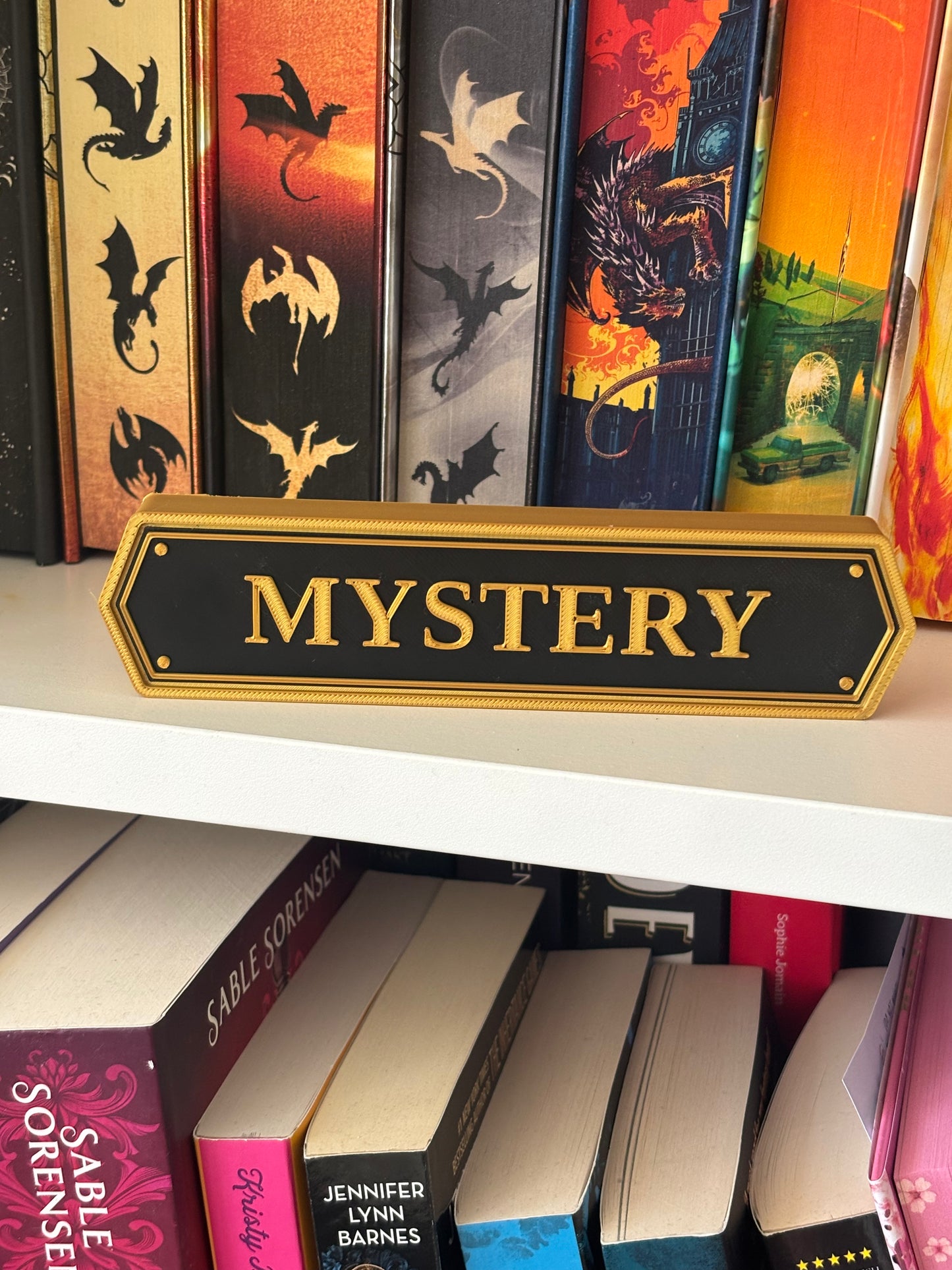 Mystery Elegant bokhylleskilt