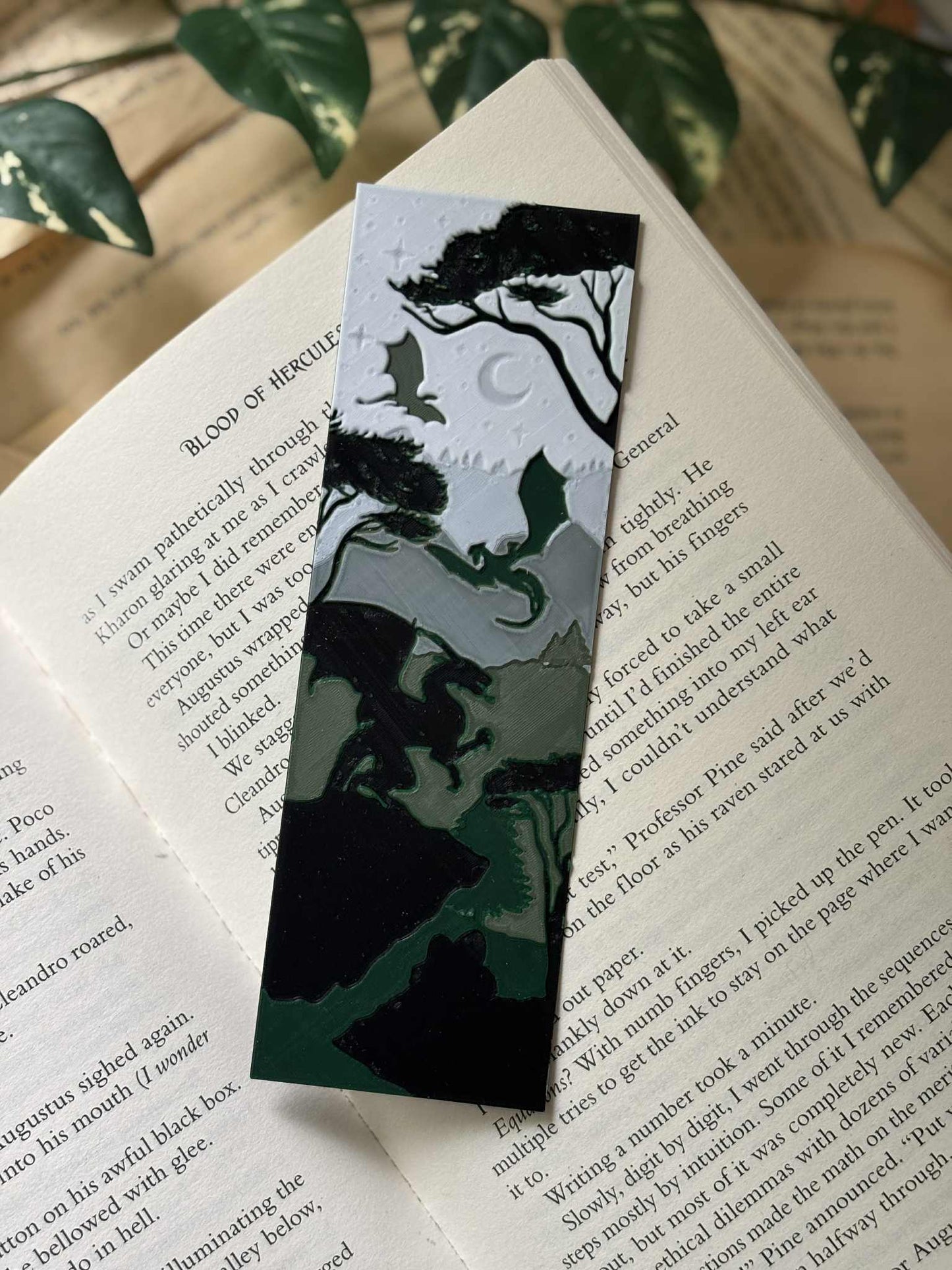 Olive green dragon Bokmerke