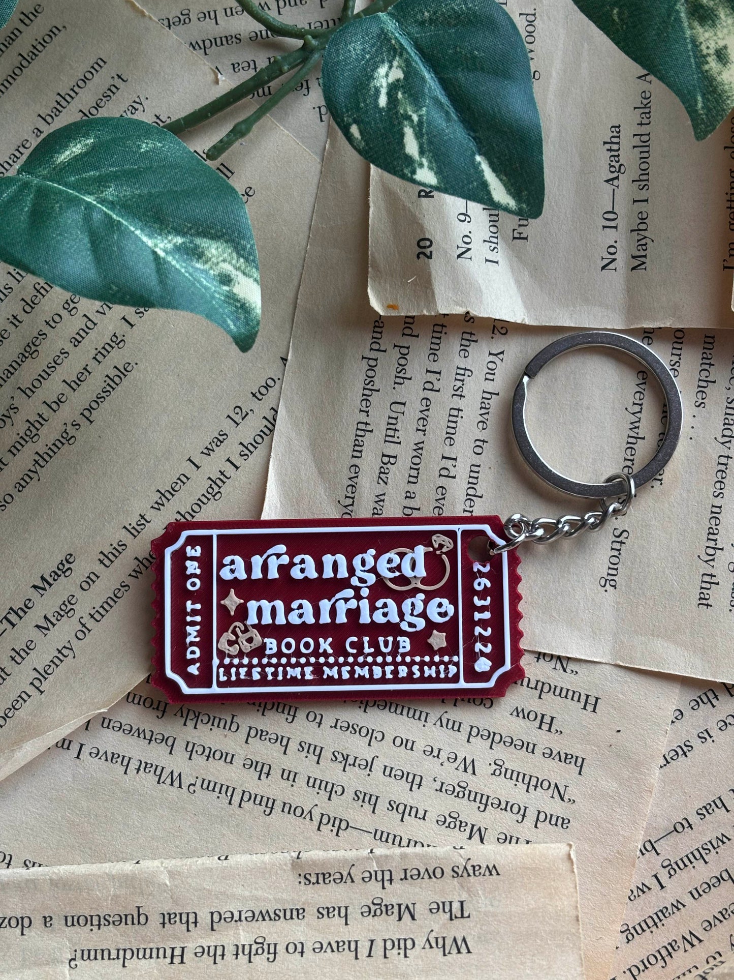 Arranged Marriage Book Club Nøkkelring