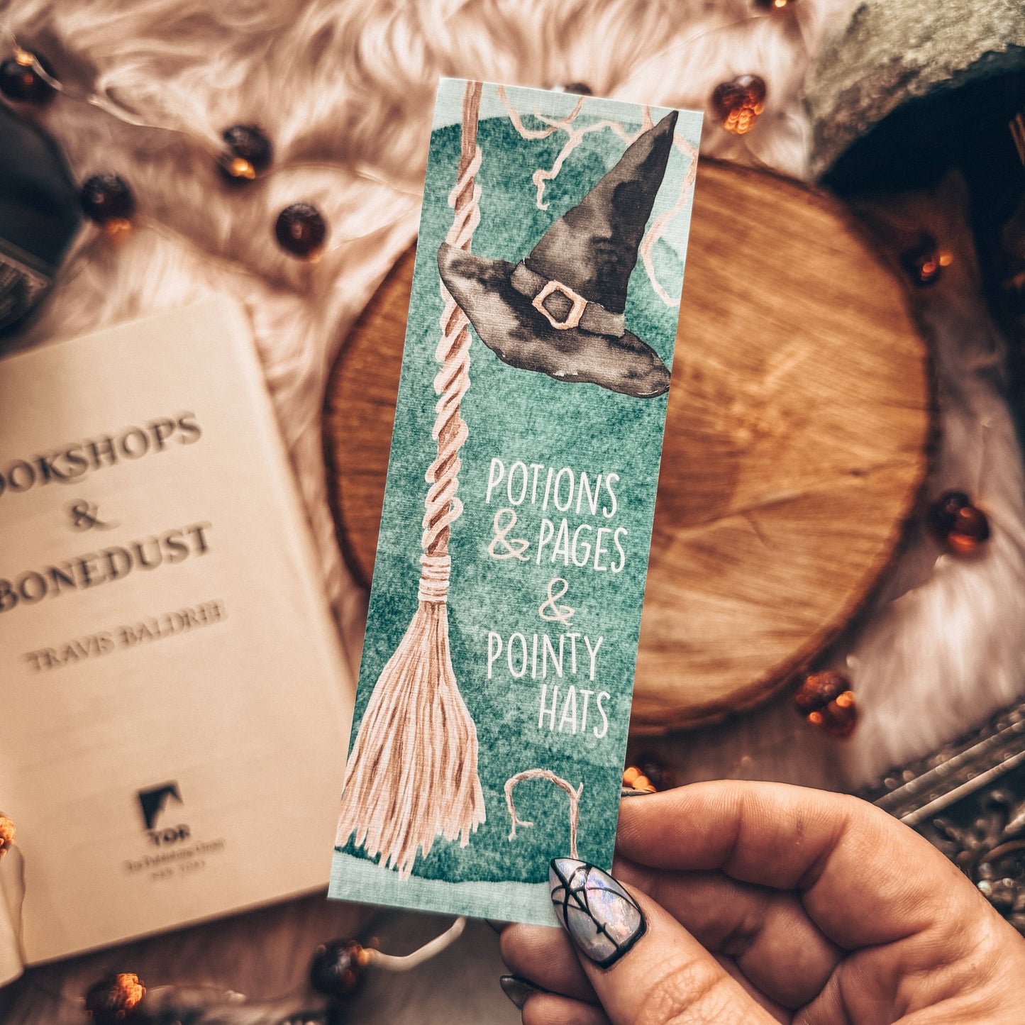 Potions and Pages Witchy Halloween Bokmerke