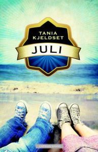 Juli - Tania Kjeldset (Pre-Loved)