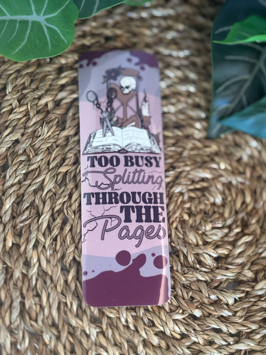 Too Busy Splitting Throught The Pages Bokmerke