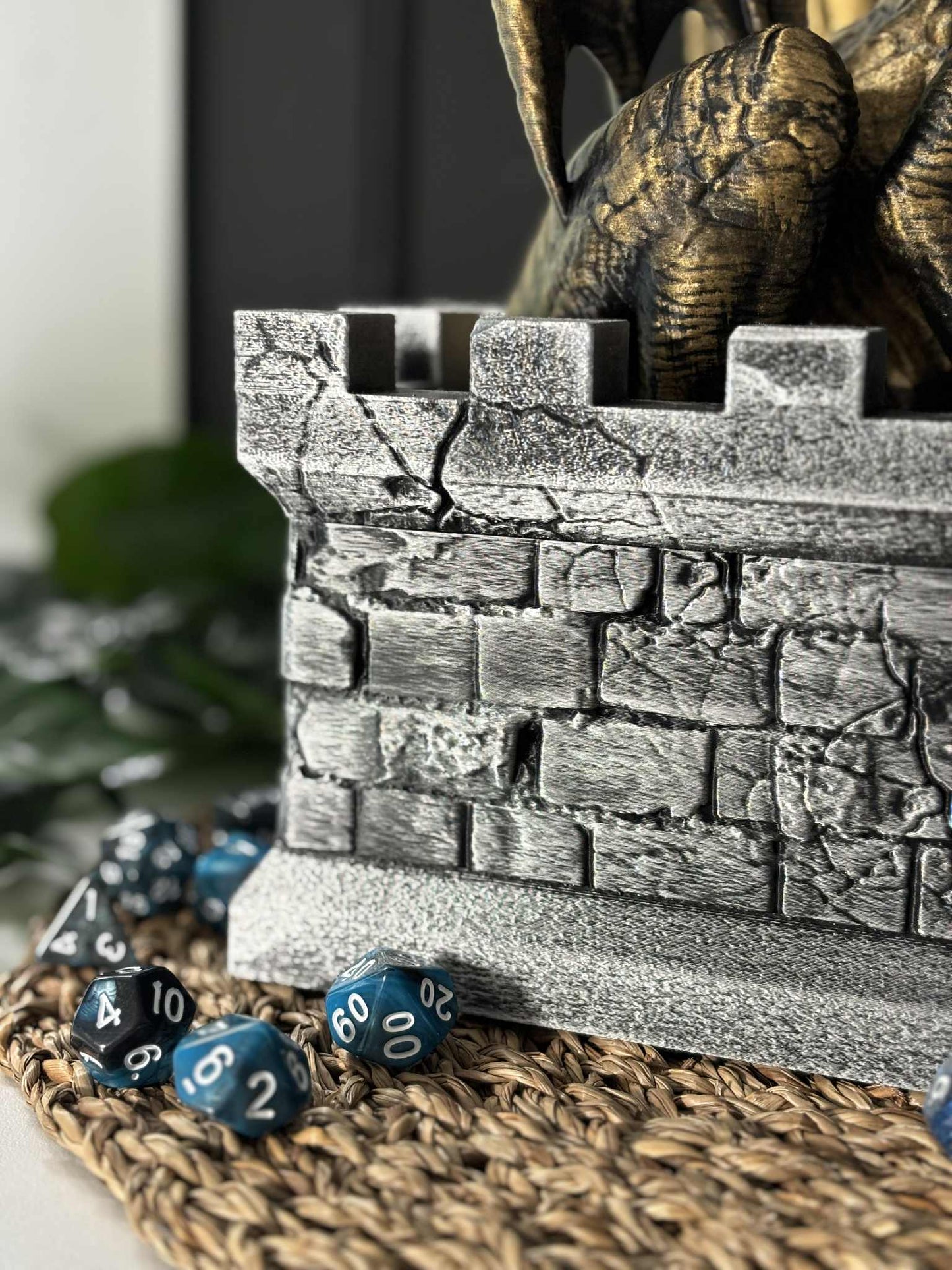 Dragon Vault – Dice Tower & Oppbevaringsboks