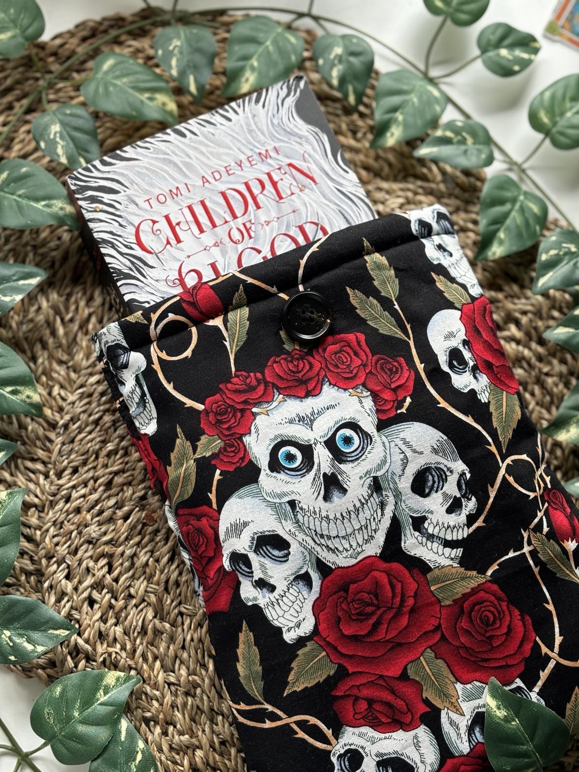 Roses & Skulls Booksleeve (LIMITED EDITION)