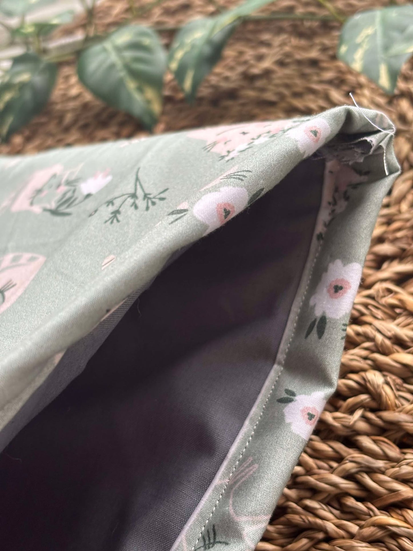 Kitties Booksleeve (Limited Edition)