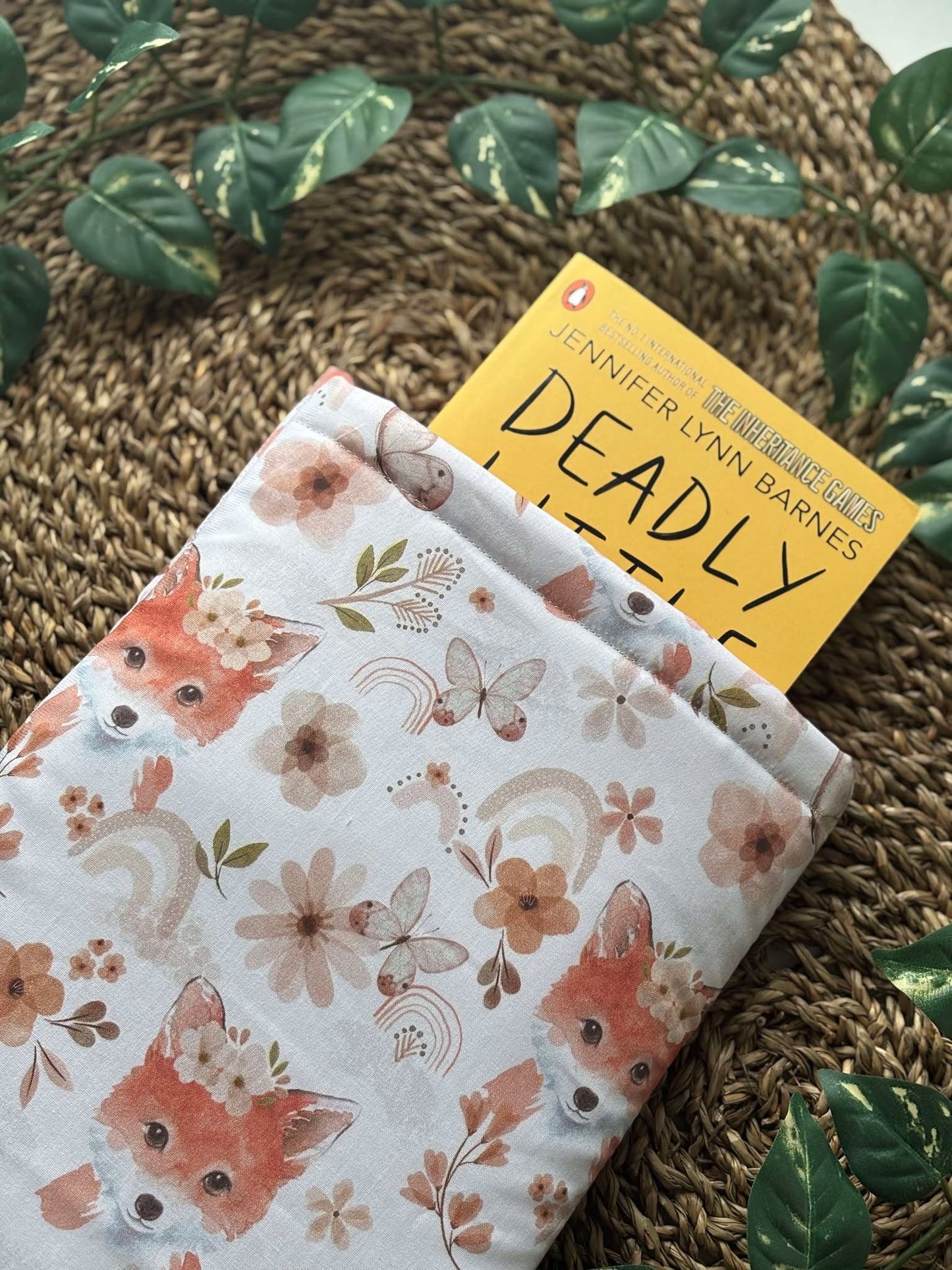 Cute Fox Booksleeve (Limited Edition)