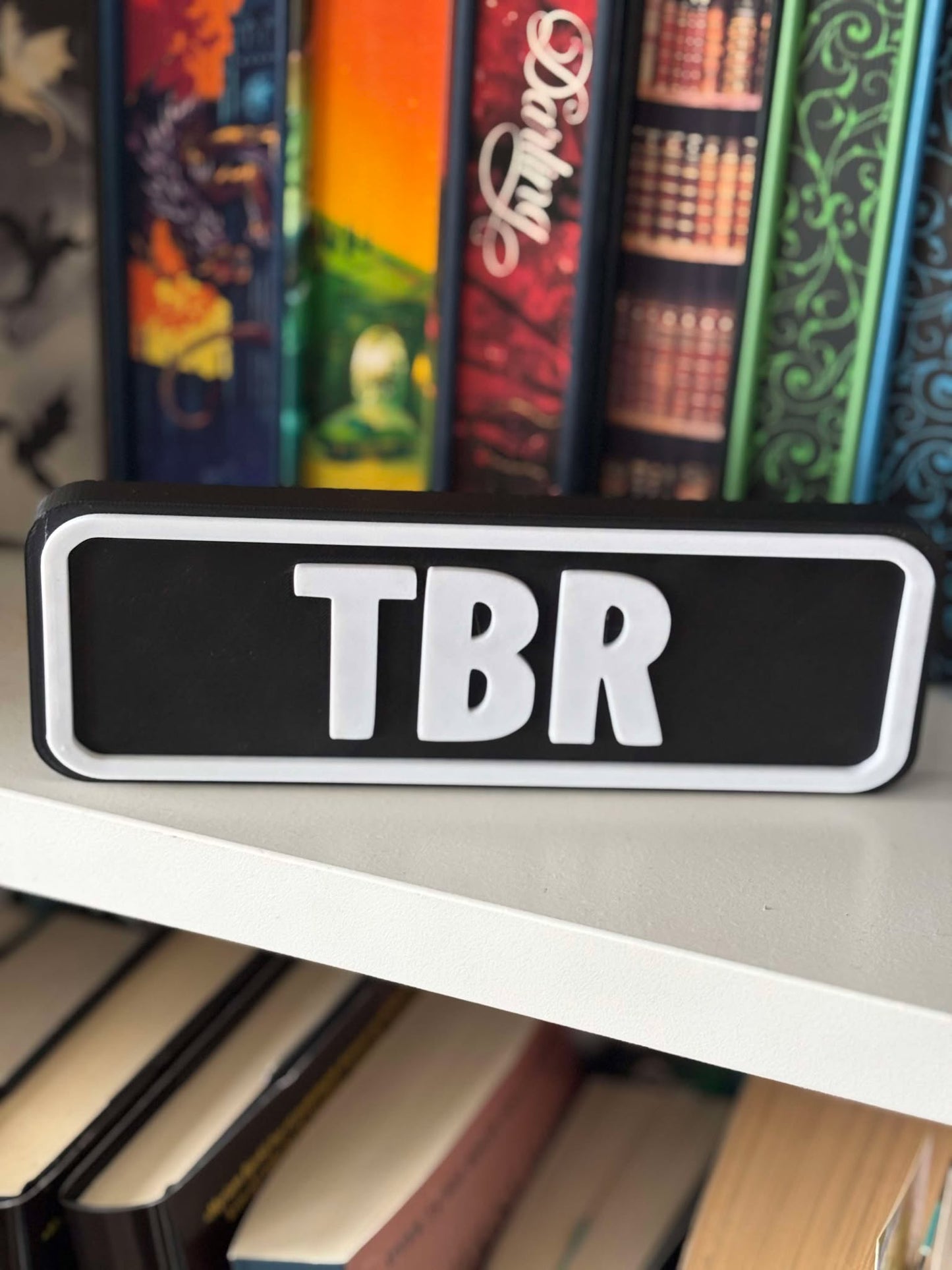 Bookish TBR Skilt
