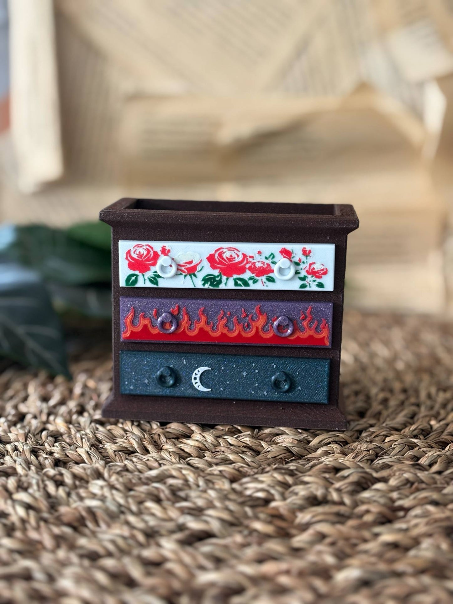 ACOTAR Kommode / ACOTAR Bokmerkeholder