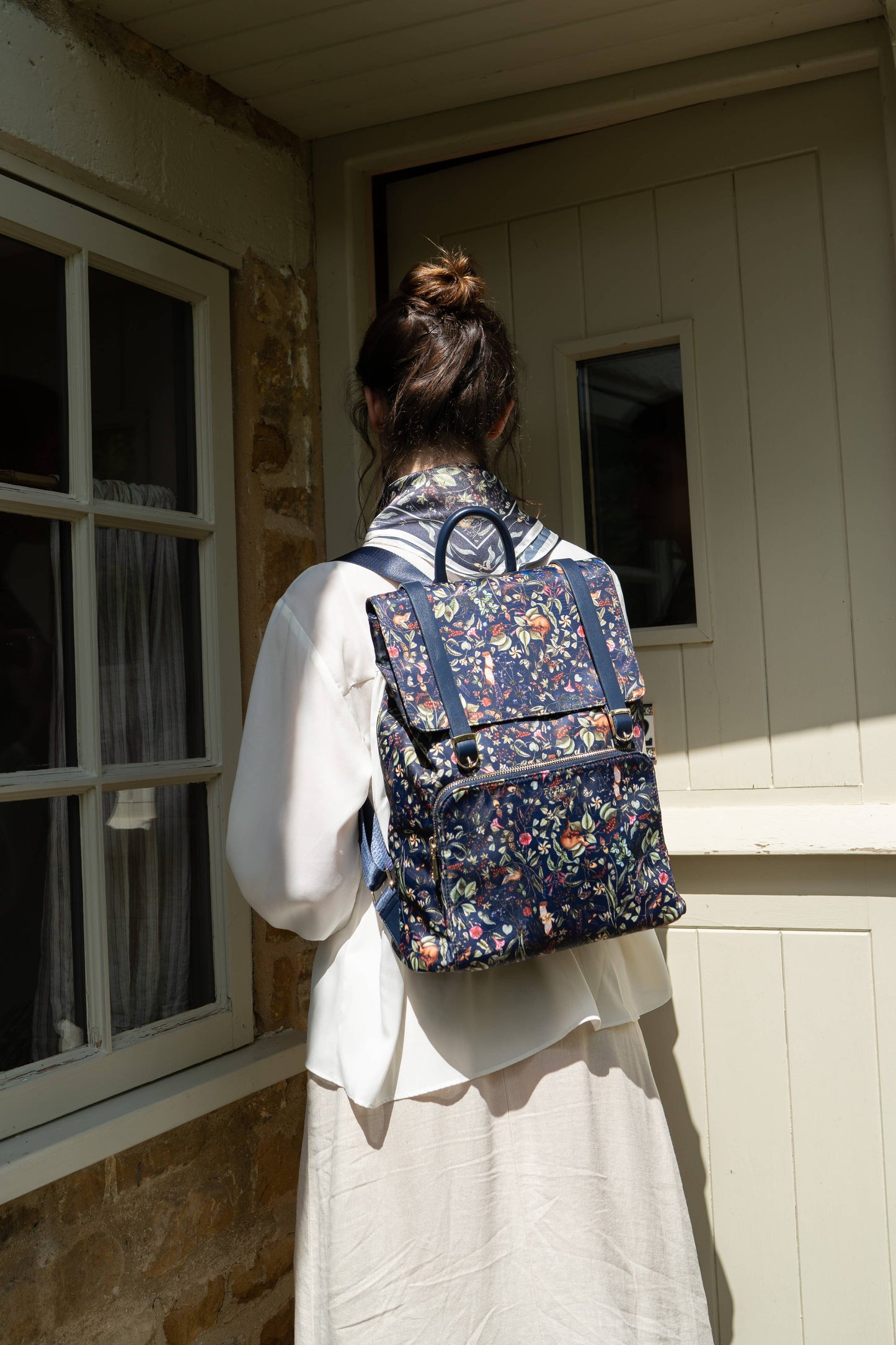 Wolf Garden Large Navy Ryggsekk