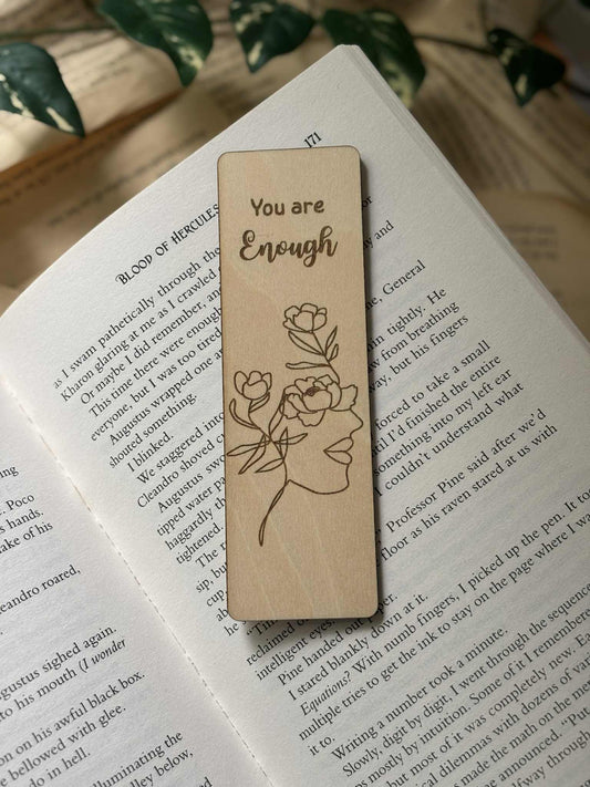 You are enough - Bokmerke i tre