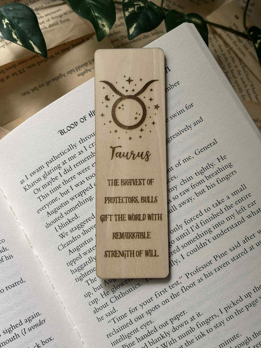 Taurus  - Bokmerke i tre