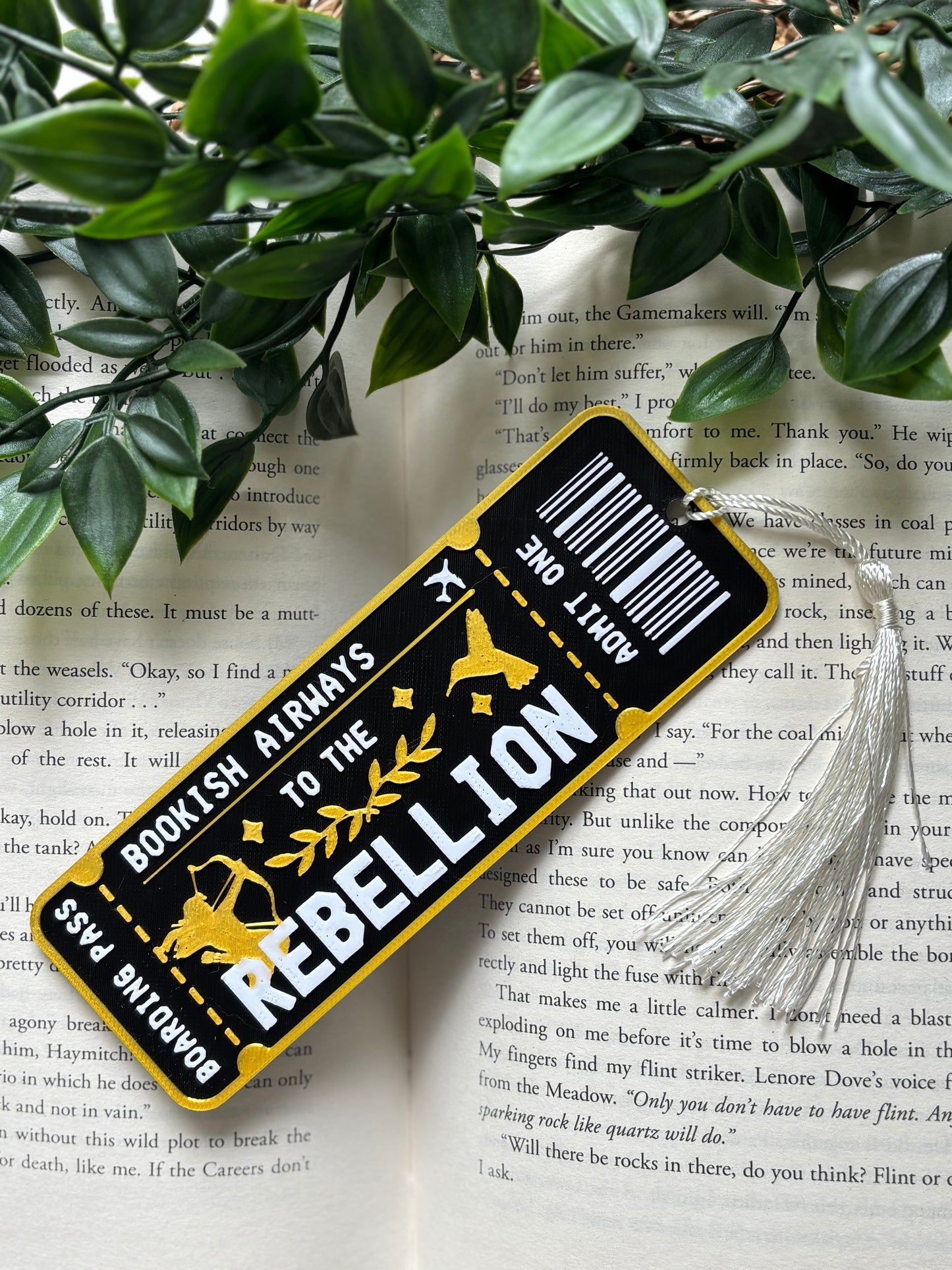 Bookish Airways to the rebellion bokmerke