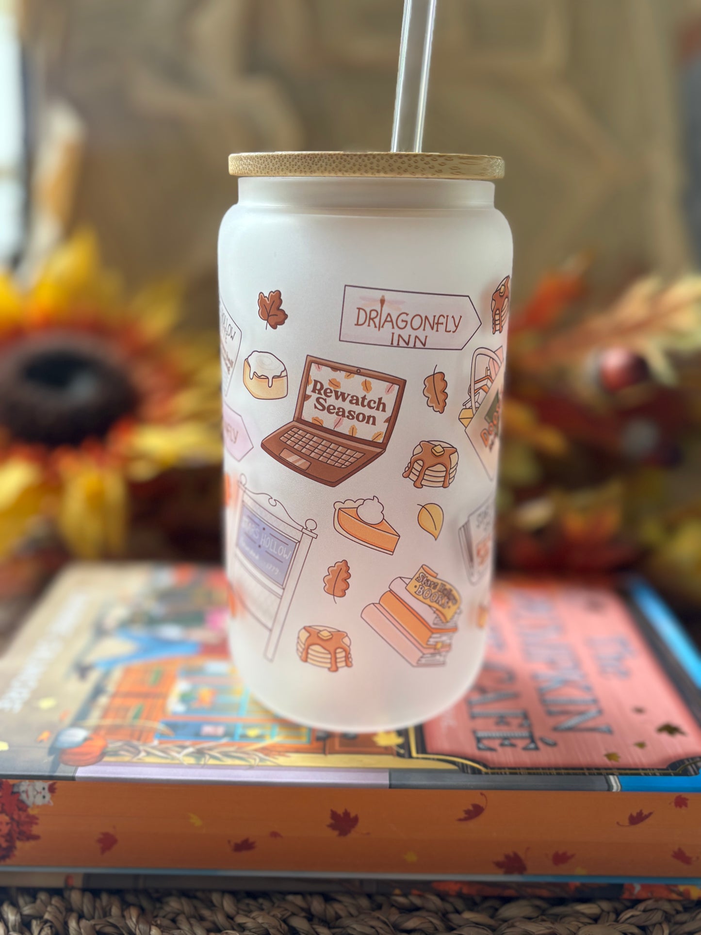 Stars Hollow Town Drikkeglass med sugerør