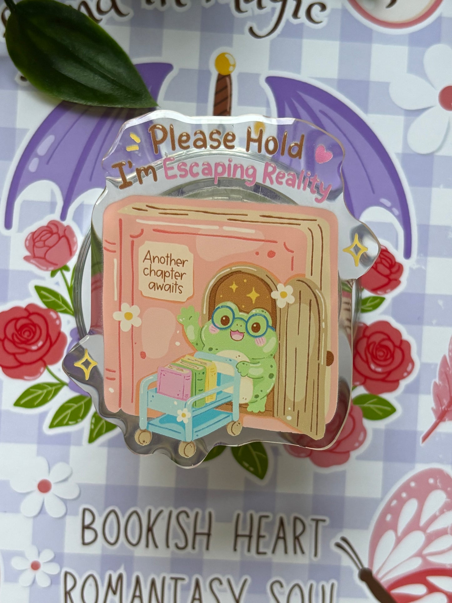 Please Hold, I´m escaping reality Magnetisk Kindle Grip