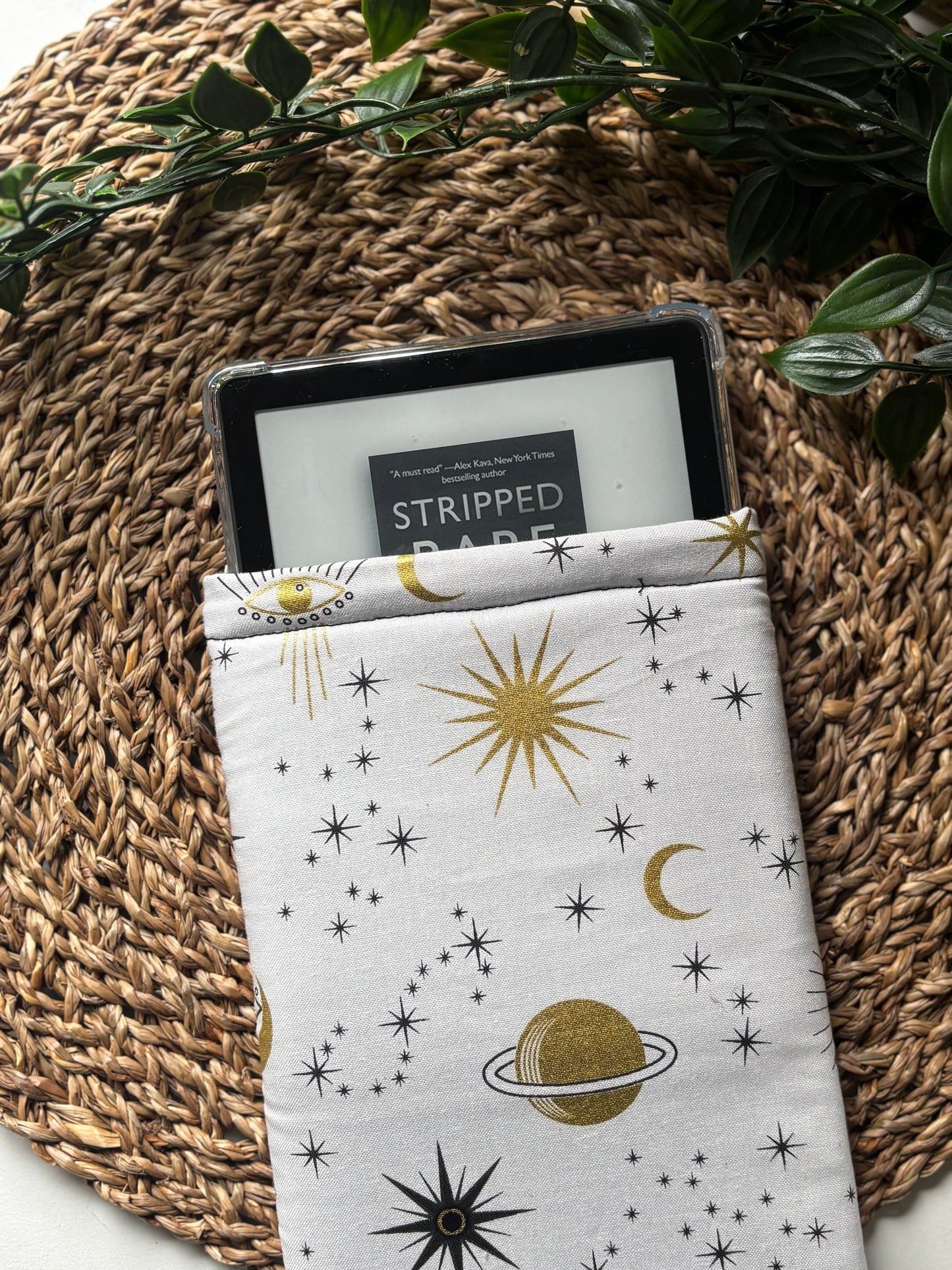 Astrology White Kindle sleeve (Limited Edition)