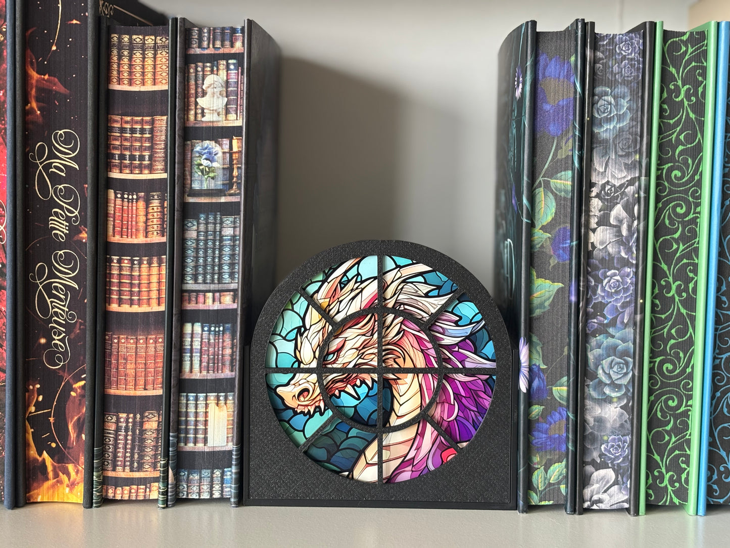 Book Nook - Stained Round Glass Window w/ 5 designs