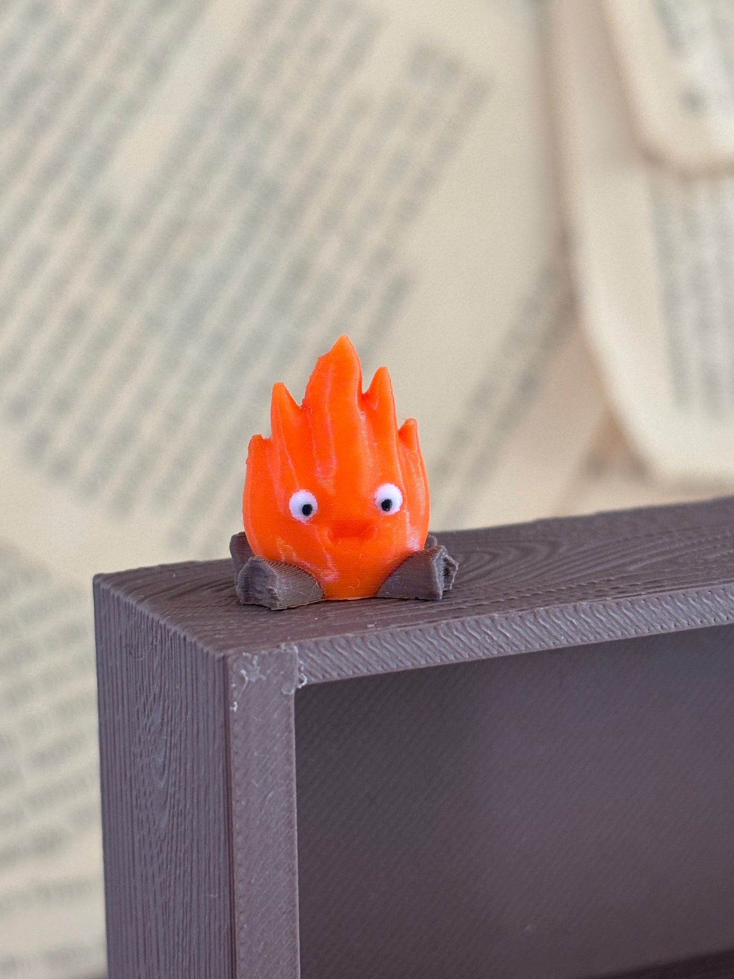 Mini Calcifer til Miniatyr bokhylle