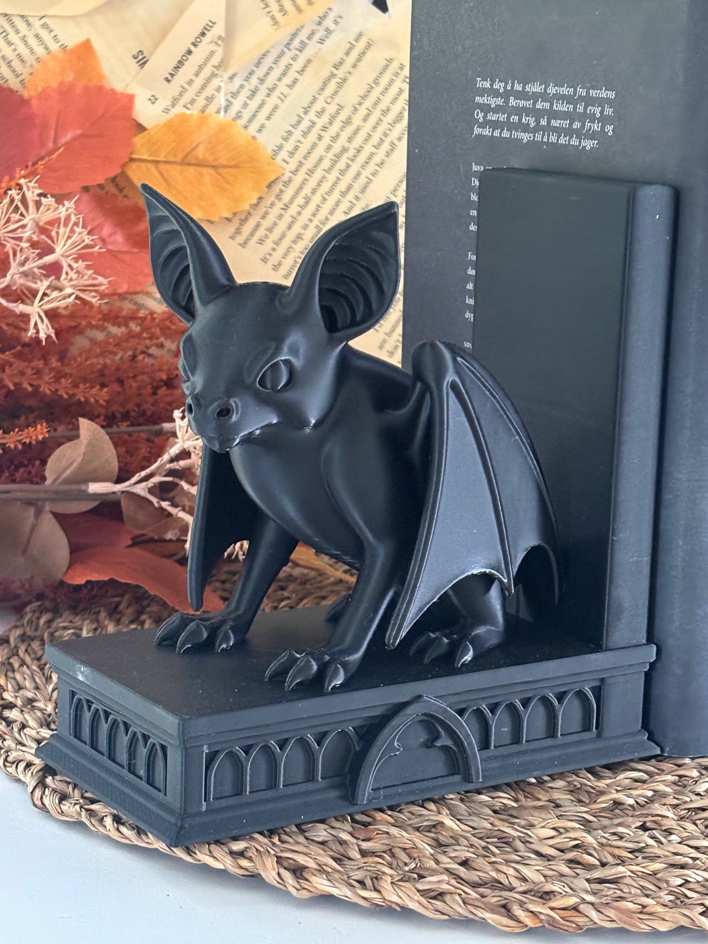 Bokstøtte - Gothic Bat