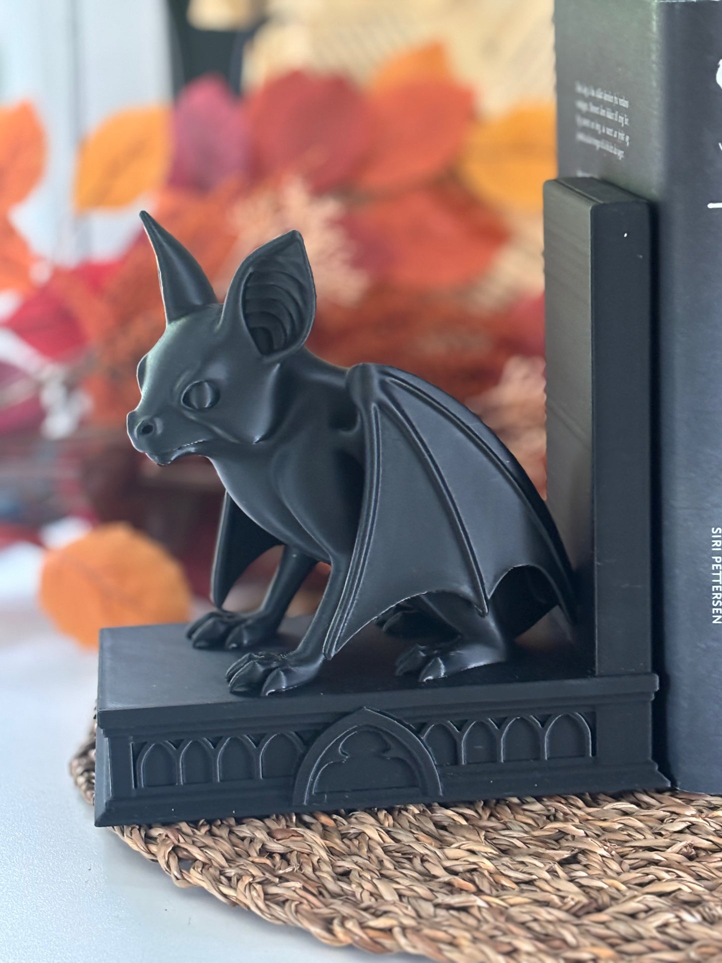 Bokstøtte - Gothic Bat