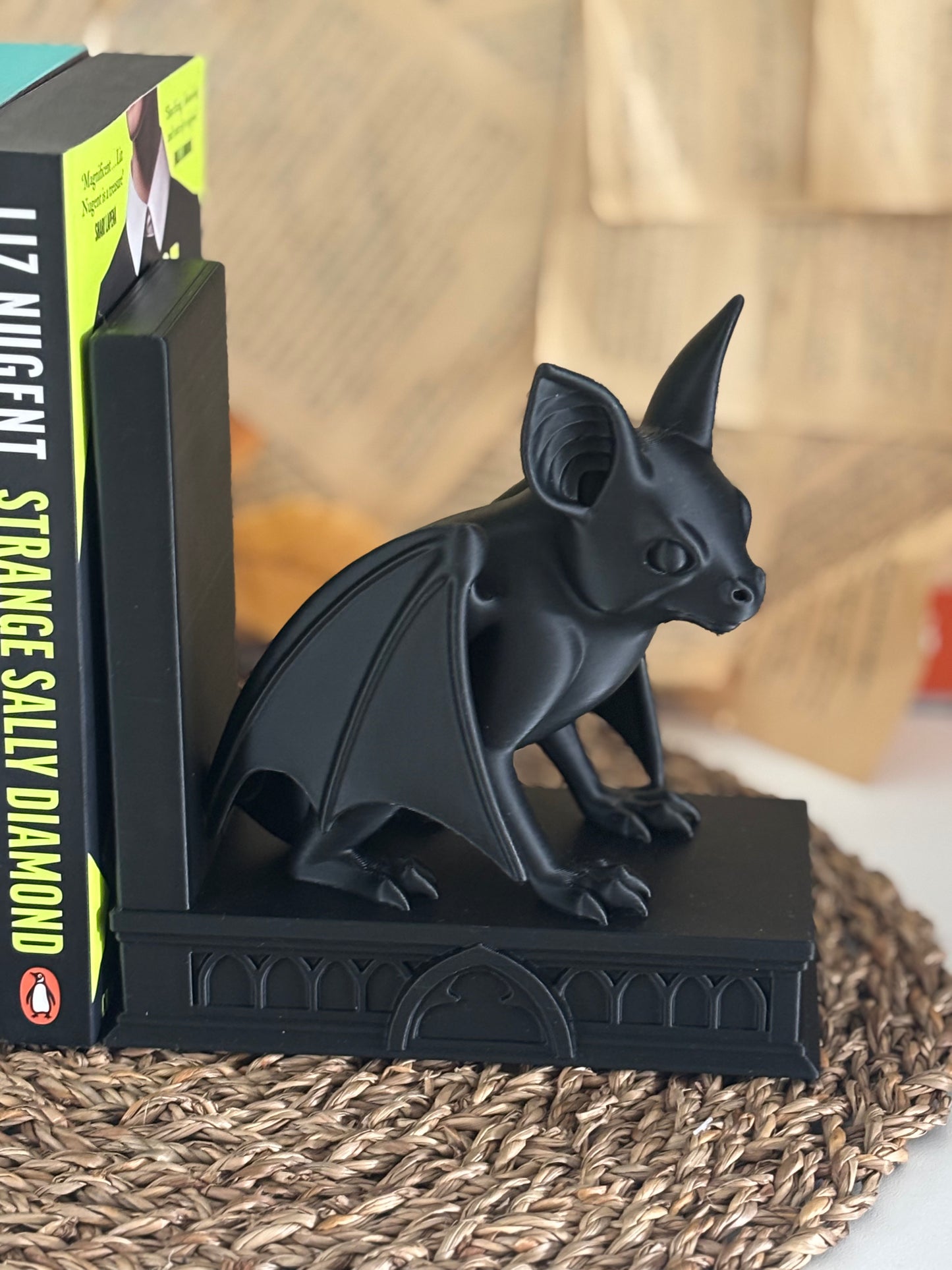 Bokstøtte - Gothic Bat