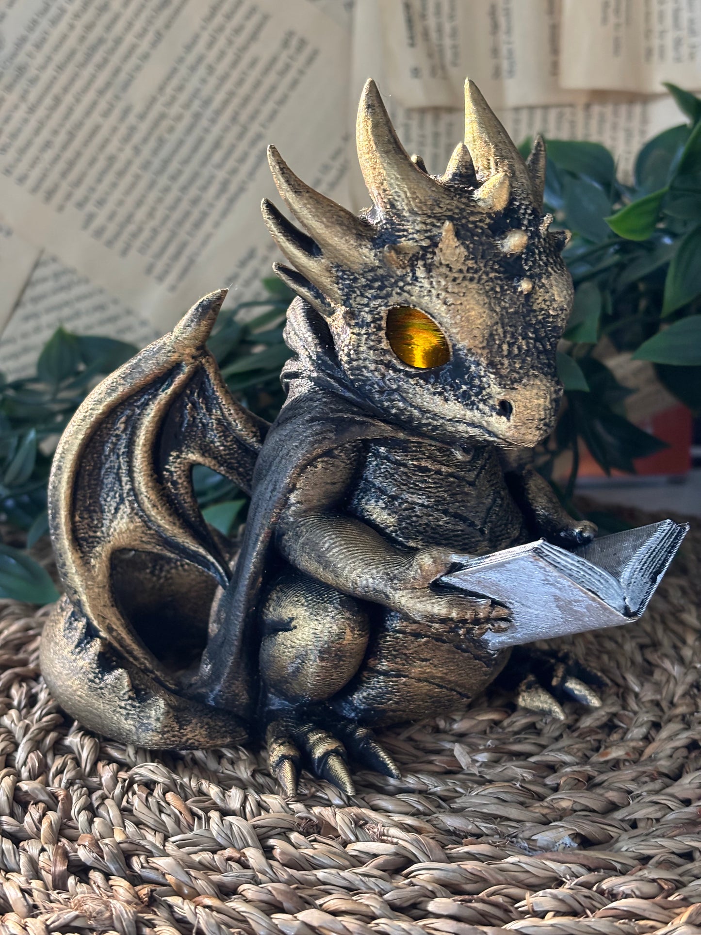 Dragon Page Keeper m/ te-ledlys