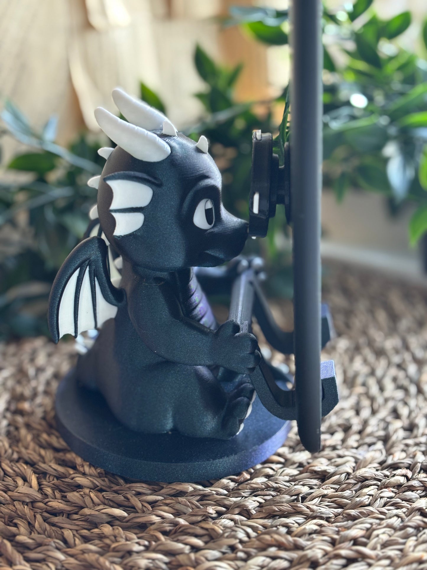 Kindle- og telefonholder Cute Dragon