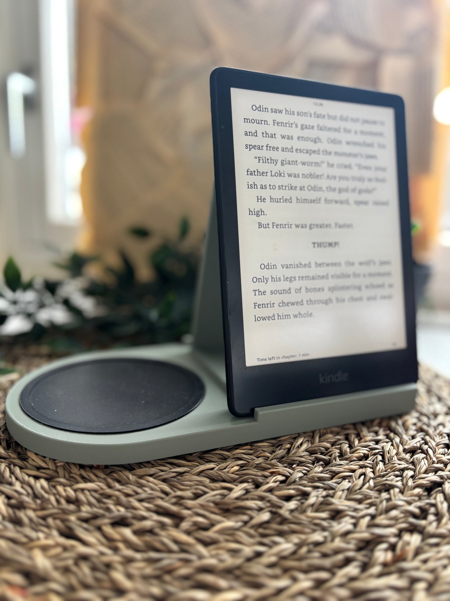 Bok-, kopp- og kindleholder