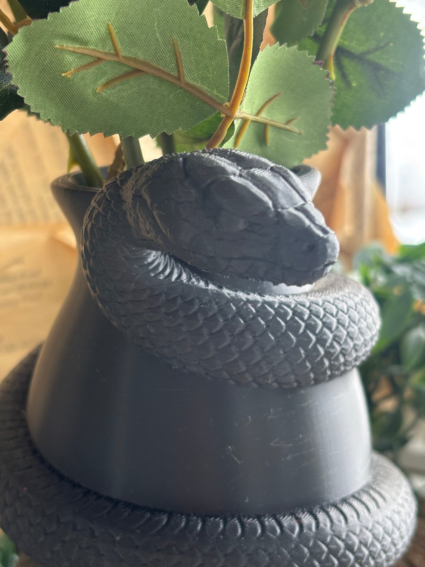 Serpent Vase