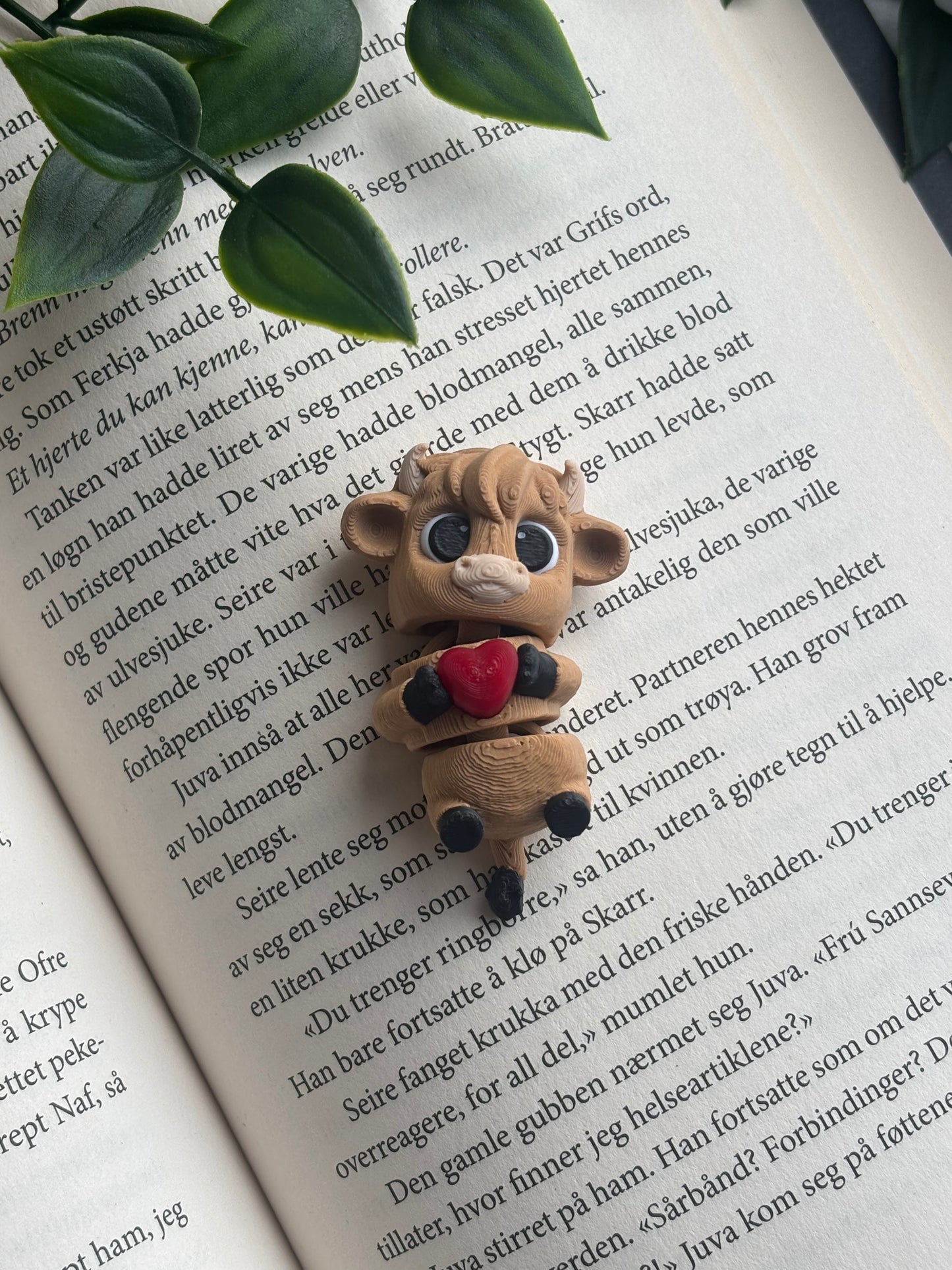 Supercute Highland Cow Heart Fidget Toy