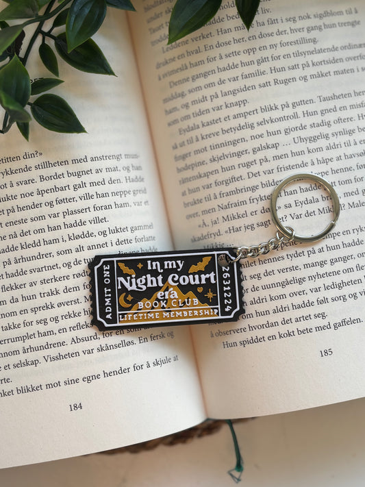 In My Night Court Era Book Club Nøkkelring