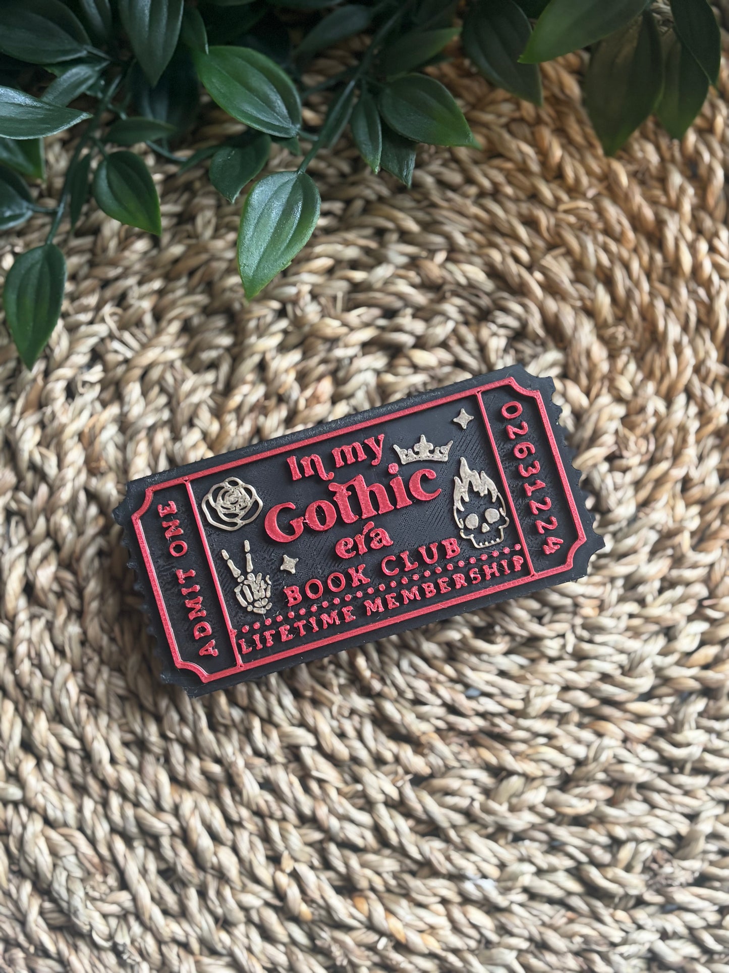 In My Gothic Era Book Club Bokhylleskilt