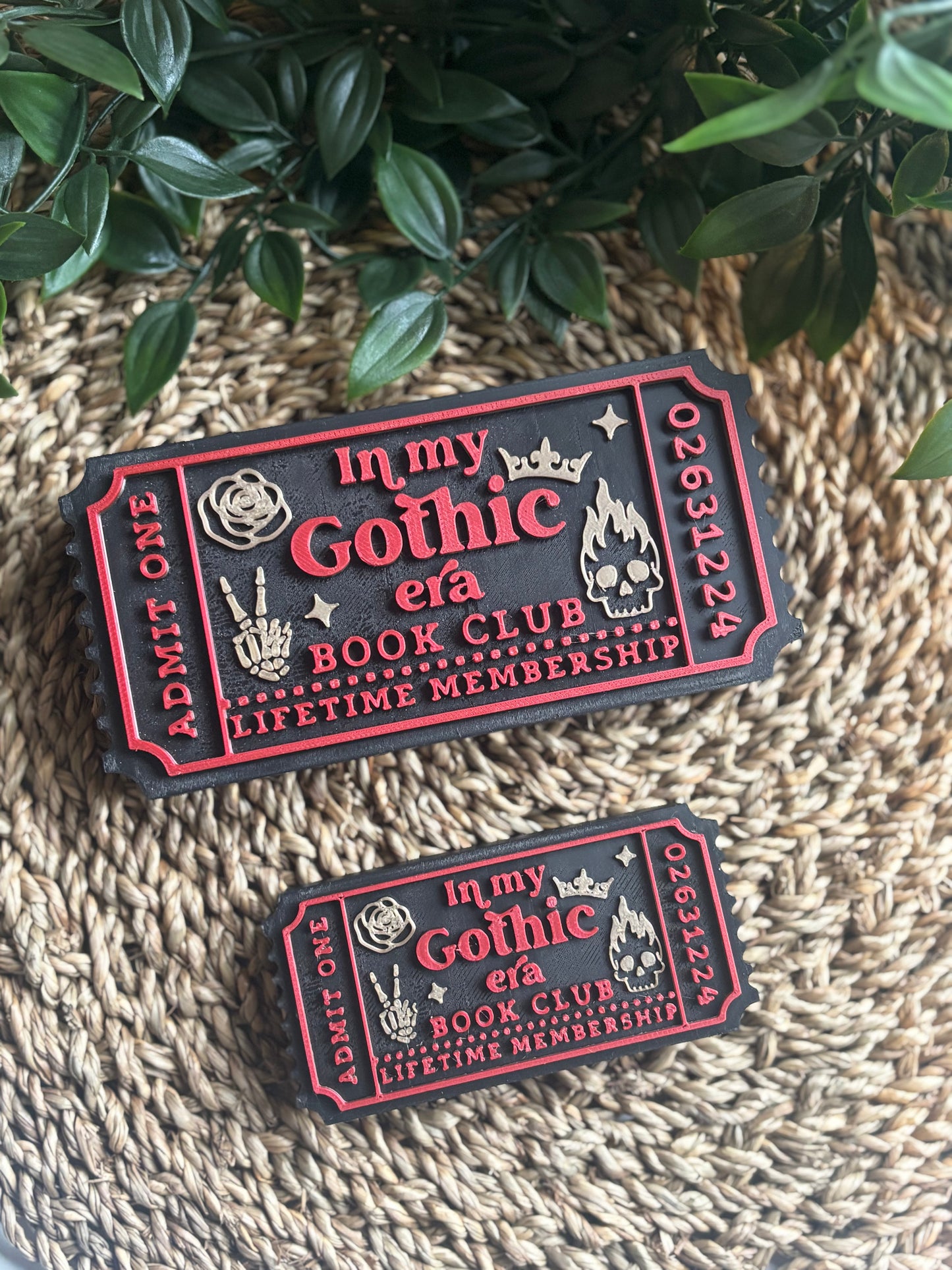 In My Gothic Era Book Club Bokhylleskilt