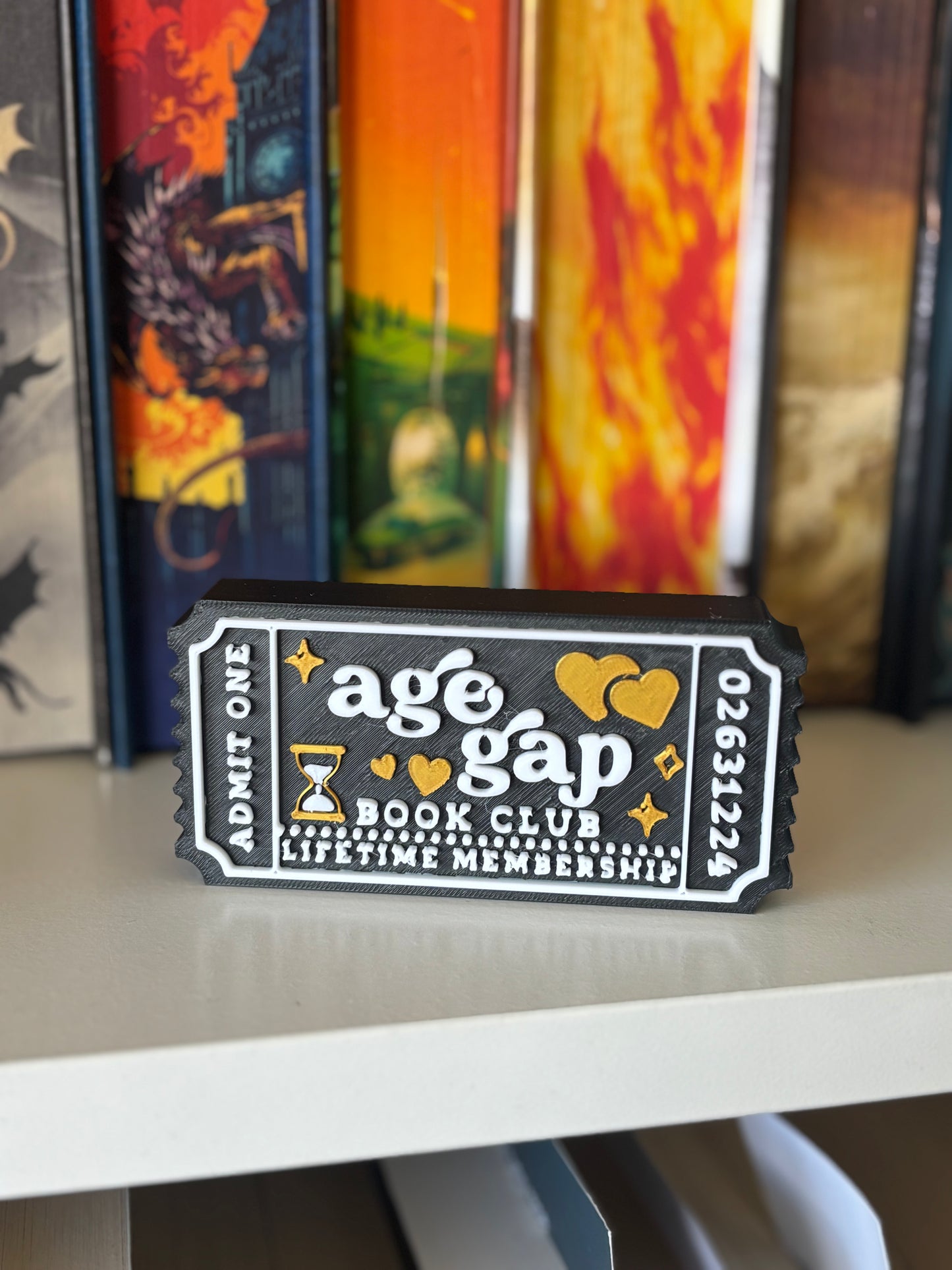 Age Gap Book Club Bokhylleskilt