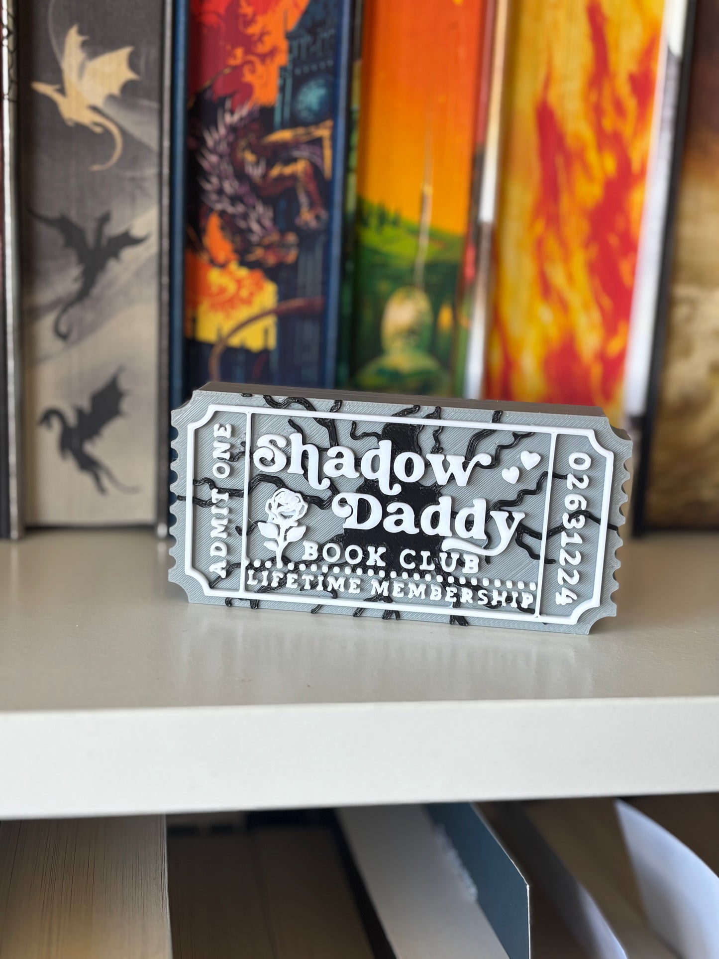 Shadow Daddy Book Club Bokhylleskilt