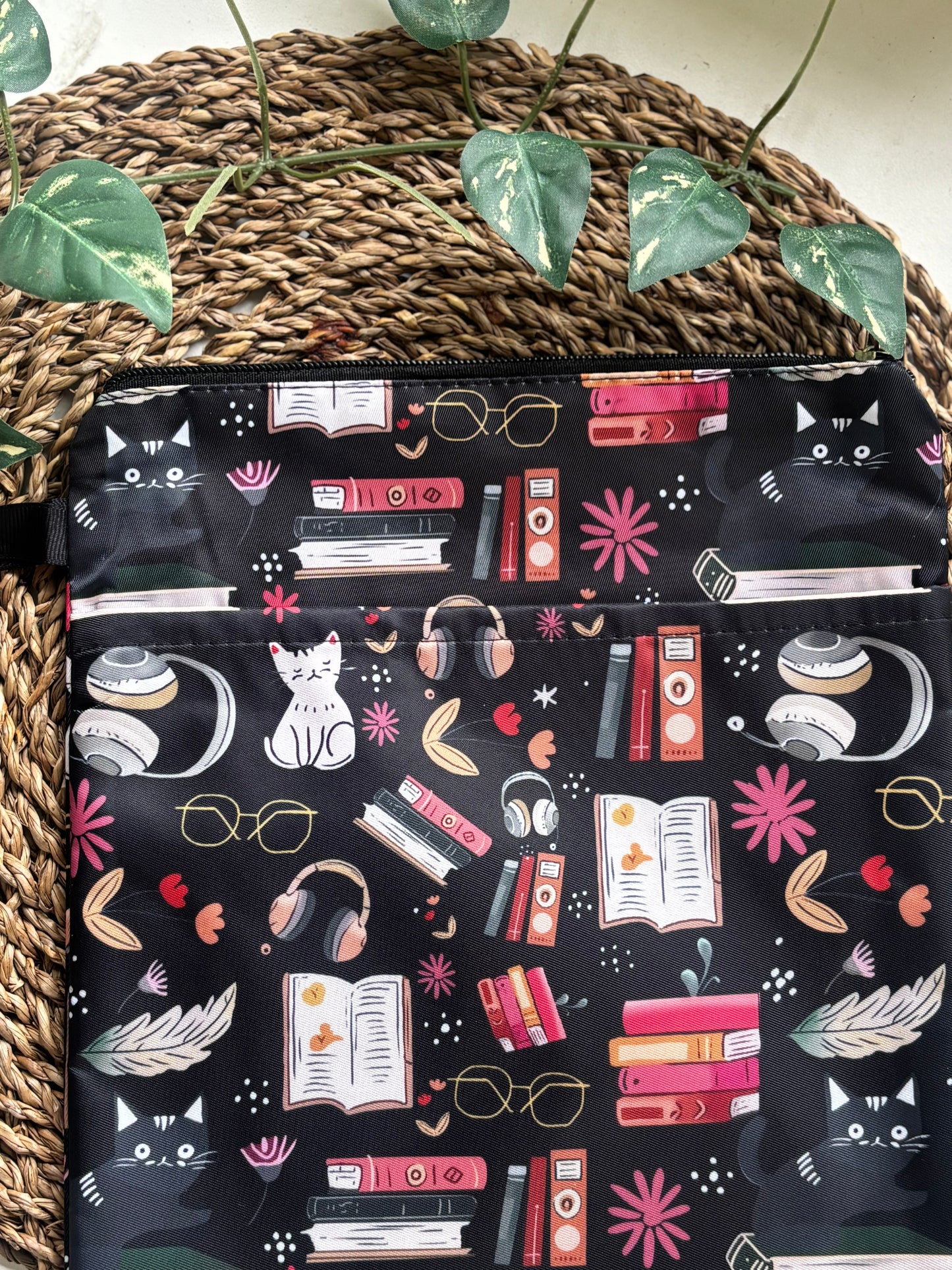 Bookish Accessories Booksleeve