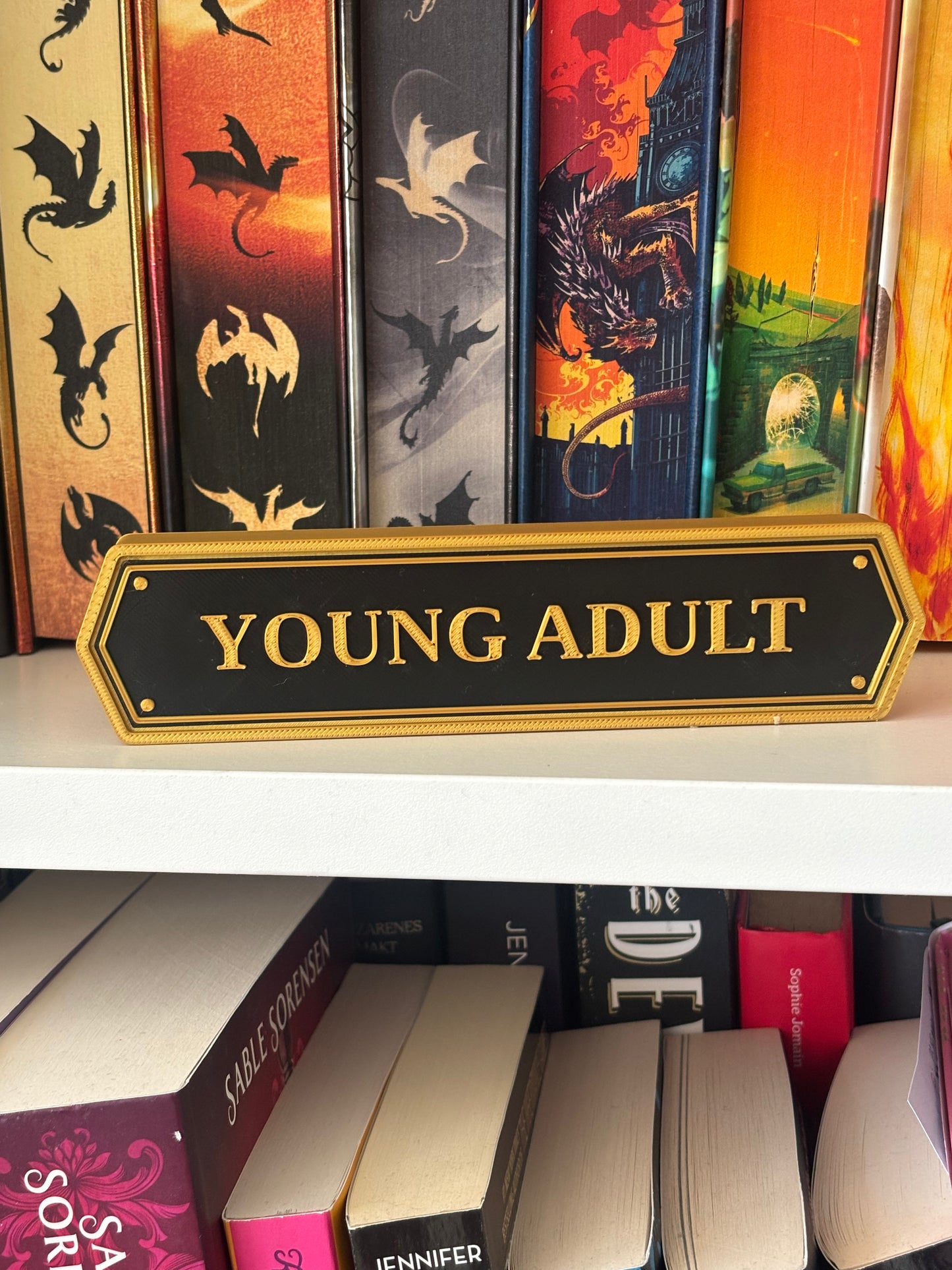 Young Adult Elegant bokhylleskilt