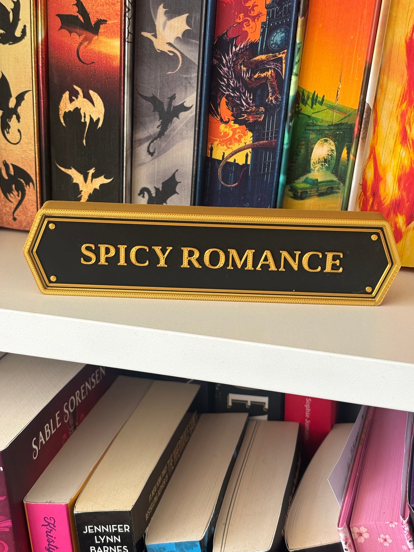 Spicy Romance Elegant bokhylleskilt