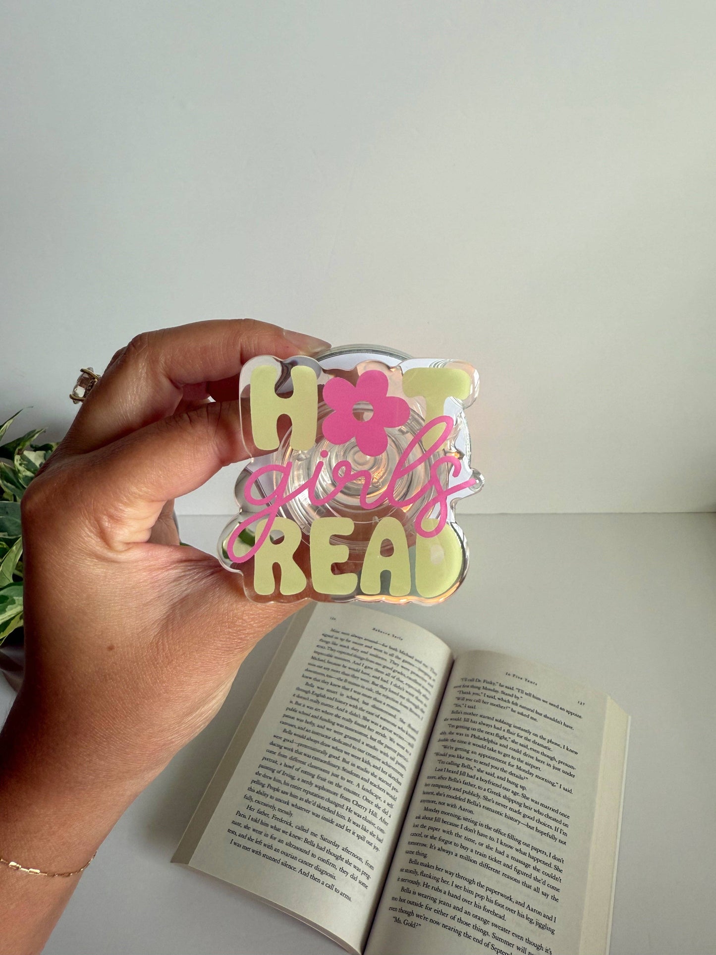 Hot Girls Read Kindle Grip