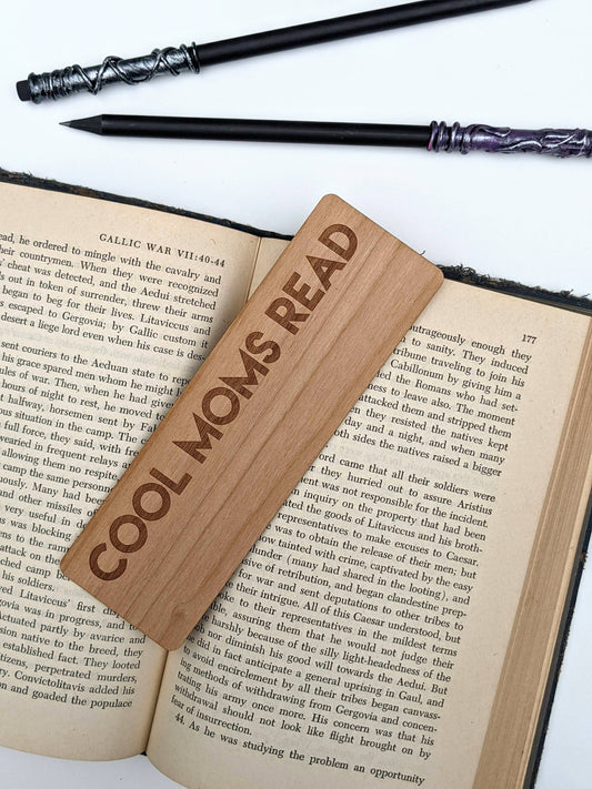 Cool Moms Read - Bokmerke i tre